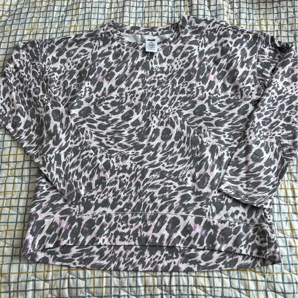 Avia active sweatshirt medium spandex blend workout exercise top
